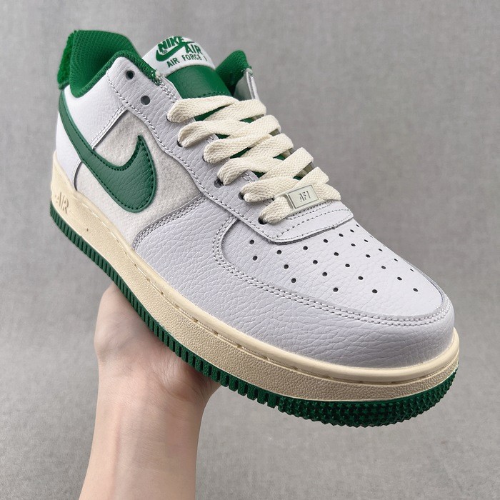 Air Force 1 ’07 L***V8 For Michigan State Fans