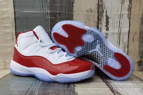 AIR JORDAN 11 RETRO